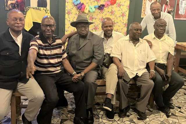 I congolesi che giunsero nel 1973, primi immigrati africani a Bari: �Ci guardavano tutti con curiosit�
